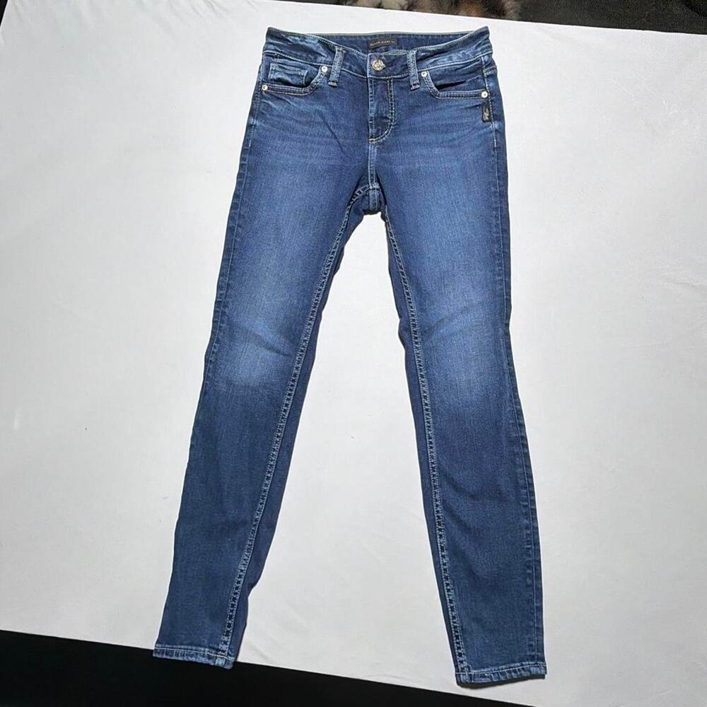 Blue skinny jeans with a